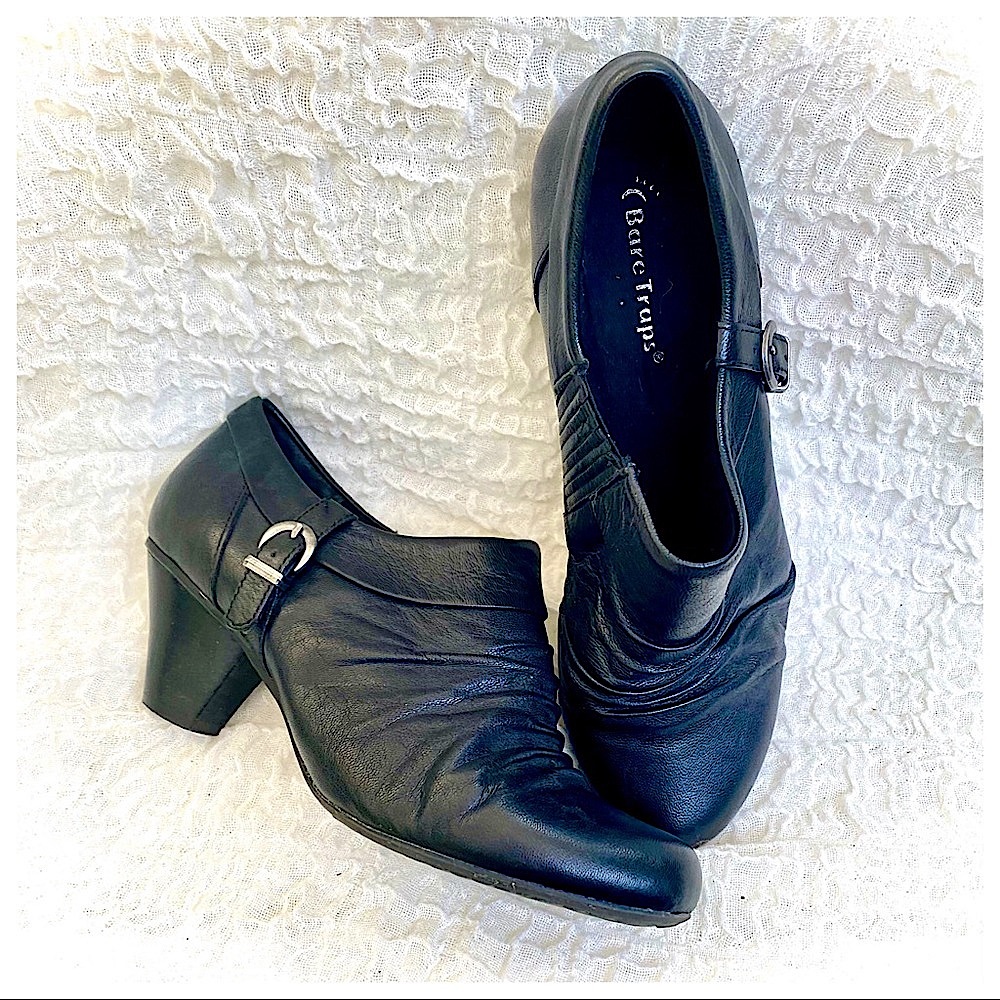 Bear Trap “Rallie” Leather Chunky Block Kitten Heel Booties Shooties
